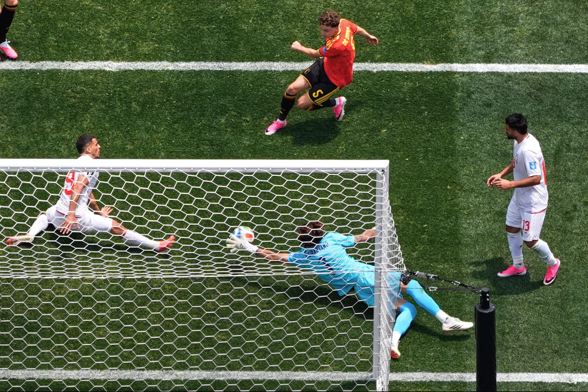 Leggi l'articolo: La grande parata del portiere iraniano durante Belgio-Iran ai Mondiali