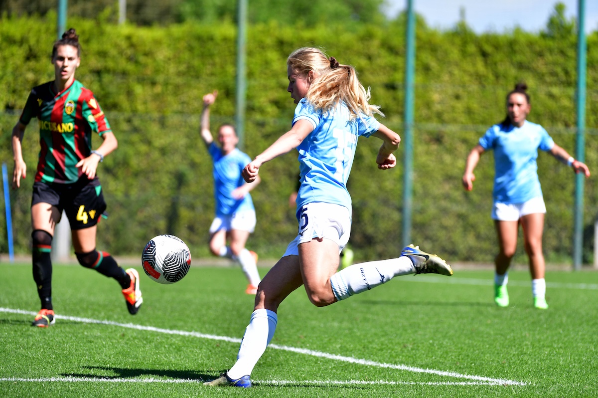 La Lazio femminile dovrà risarcire la giocatrice Maja Göthberg, a cui non fu rinnovato il contratto perché incinta