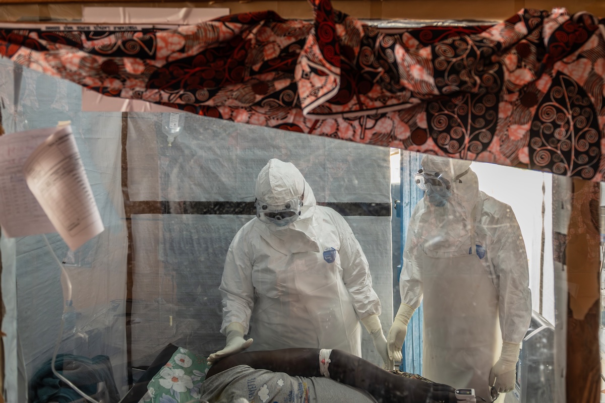 In Francia è stato rilevato il primo caso di ebola fuori dall’Africa: è un medico rientrato dalla Repubblica Democratica del Congo