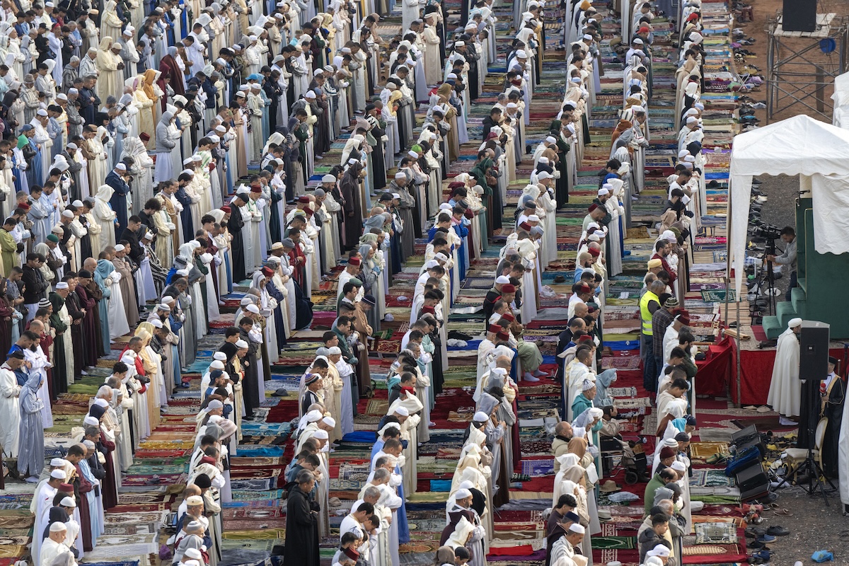 Una preghiera per la fine del ramadan a Sale, in Marocco, il 31 marzo del 2025