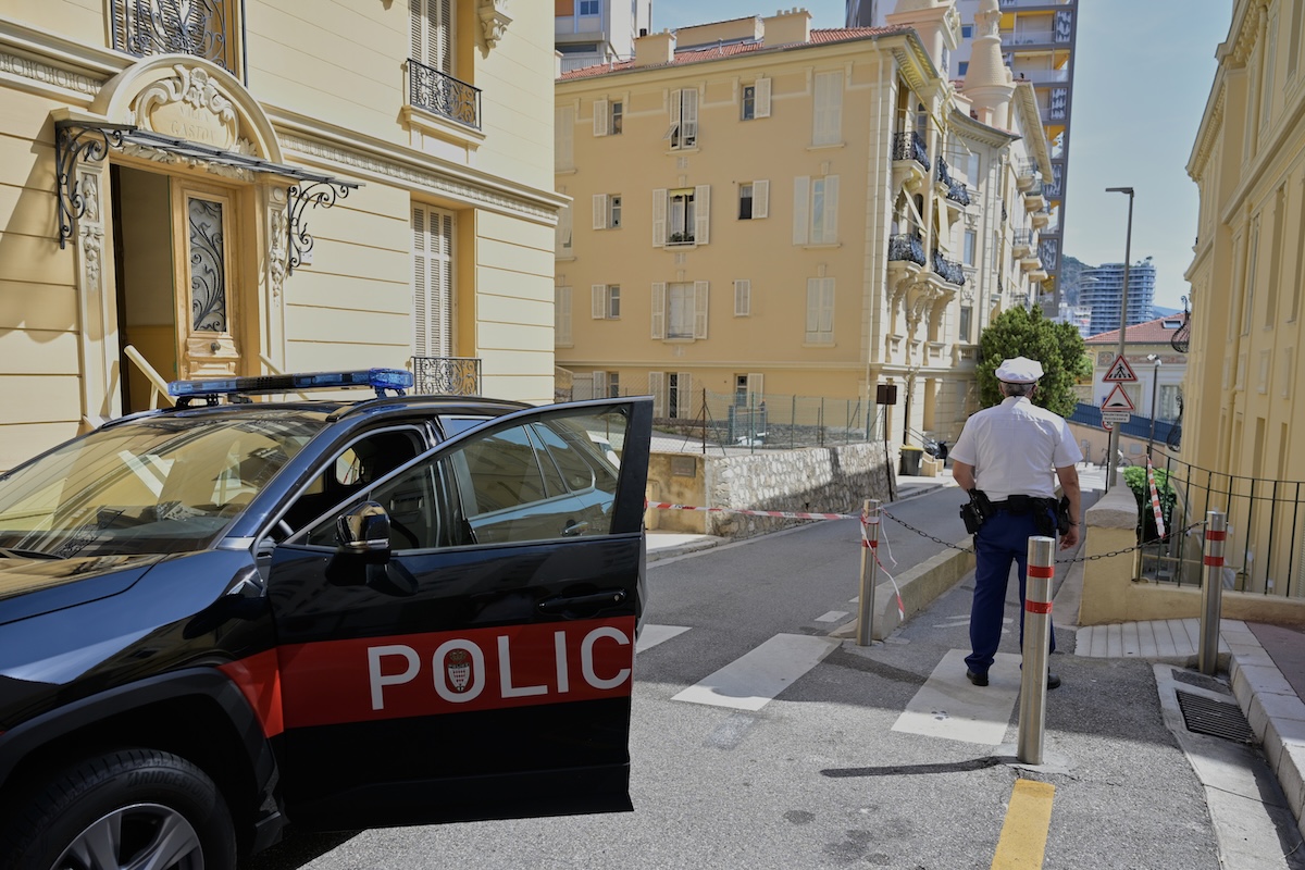 Tre persone sono state ferite nell’esplosione di un pacco bomba nel Principato di Monaco