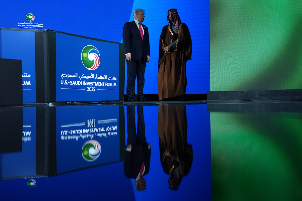 Mohammed bin Salman e Donald Trump a un evento a Washington, novembre 2025 (AP Photo/Evan Vucci, File)