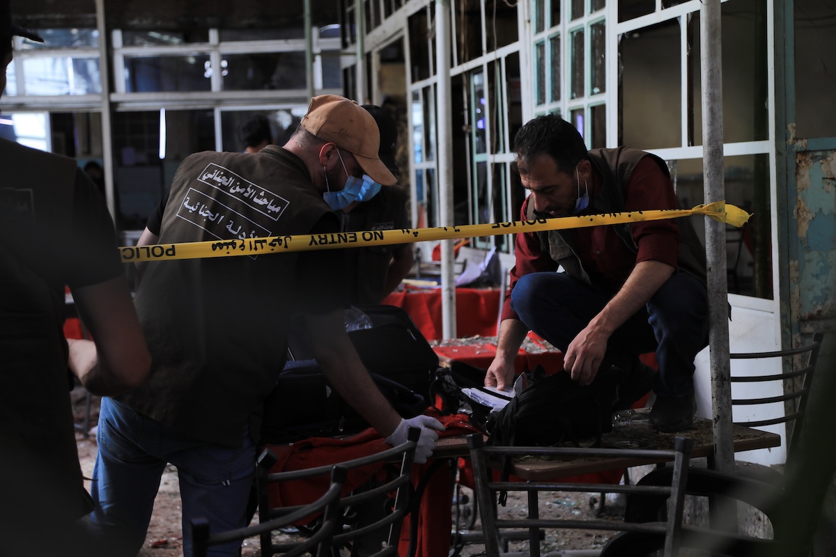 Una bomba è esplosa in un caffè nel centro di Damasco, in Siria, uccidendo almeno sei persone