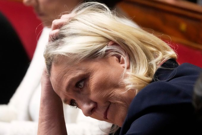 Oggi Marine Le Pen saprà se può candidarsi alle presidenziali francesi