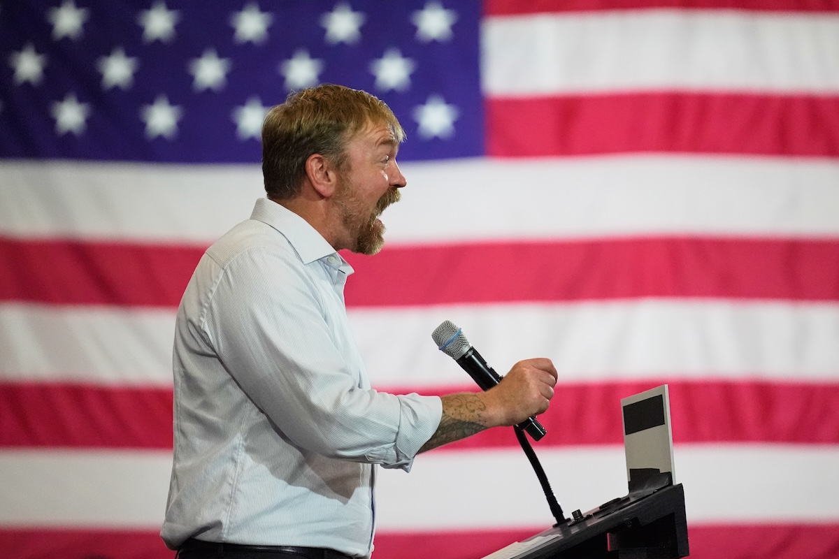 graham platner il candidato democratico del maine al senato degli stati uniti 232 stato accusato di violenza sessuale da Ilpost.it graham platner il candidato democratico del maine al senato degli stati uniti 232 stato accusato di violenza sessuale