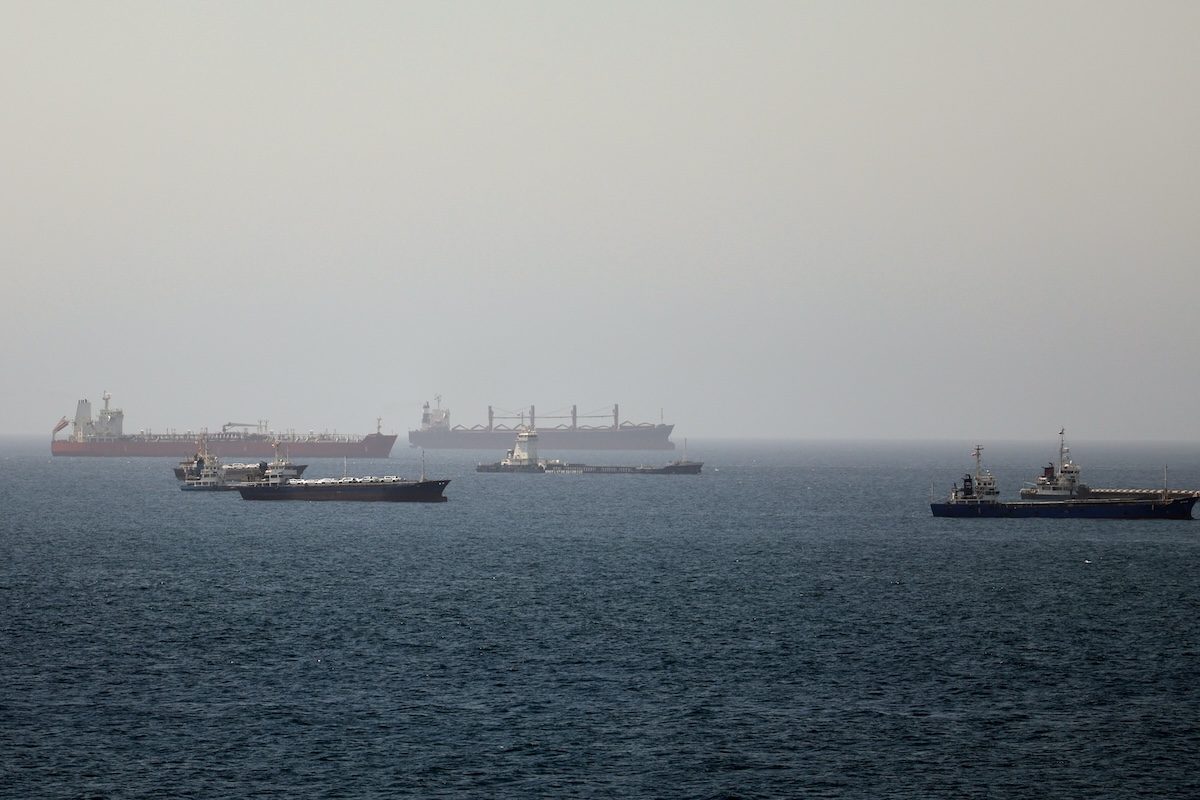 una petroliera 232 stata colpita mentre passava dallo stretto di hormuz c8217232 stato un incendio a bordo da Ilpost.it una petroliera 232 stata colpita mentre passava dallo stretto di hormuz c8217232 stato un incendio a bordo