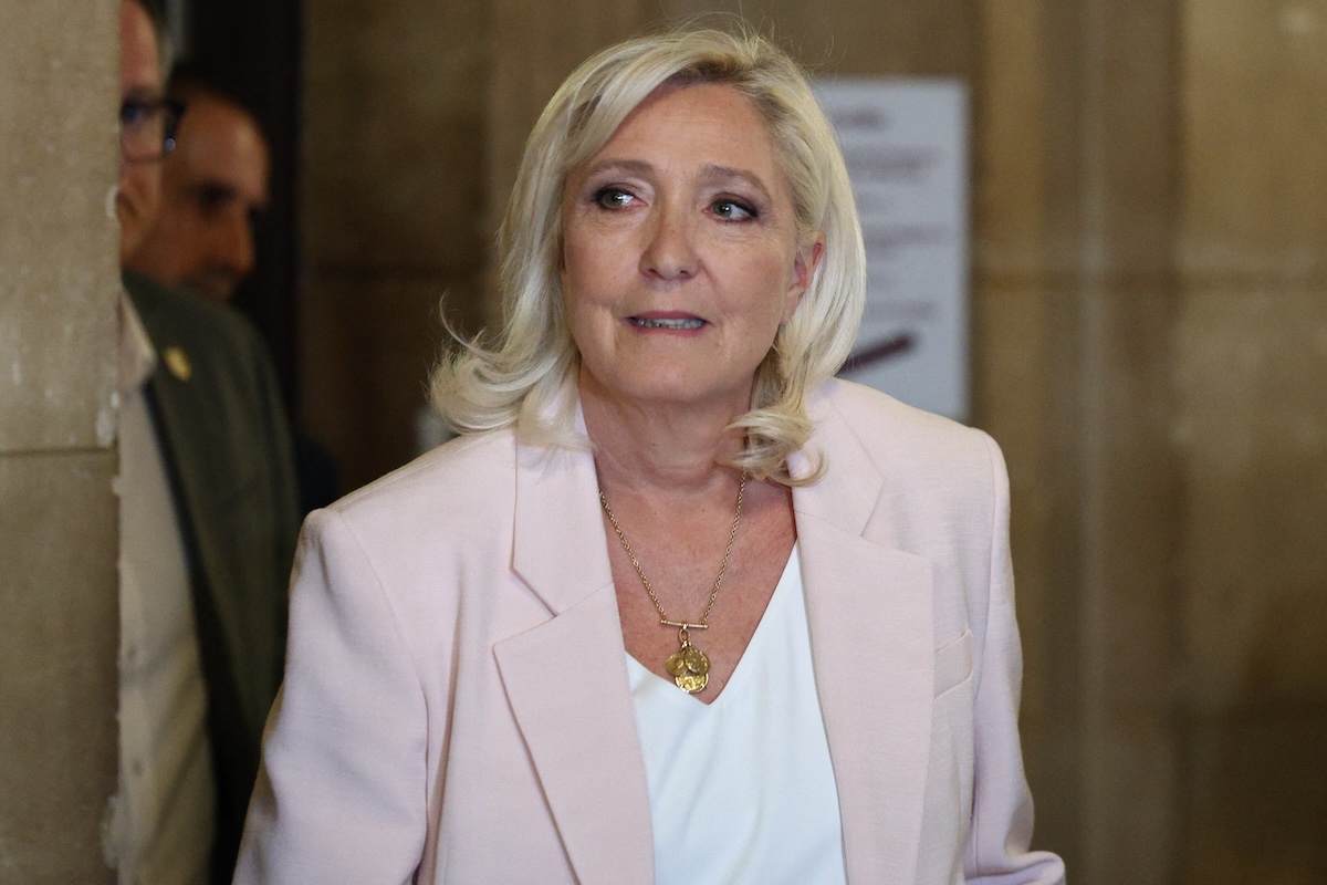 Le Pen potrà candidarsi alle presidenziali, ma non è detto che lo farà