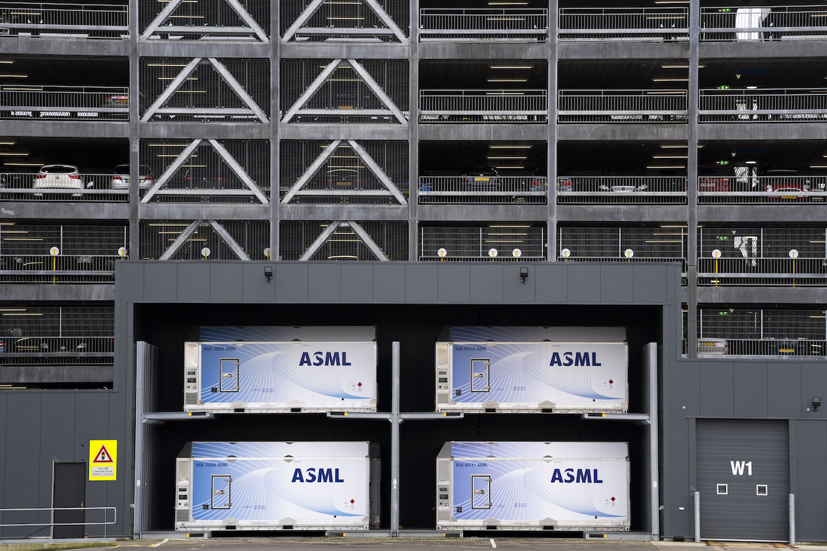 La sede di ASML a Veldhoven, 2023 (AP Photo/Peter Dejong)