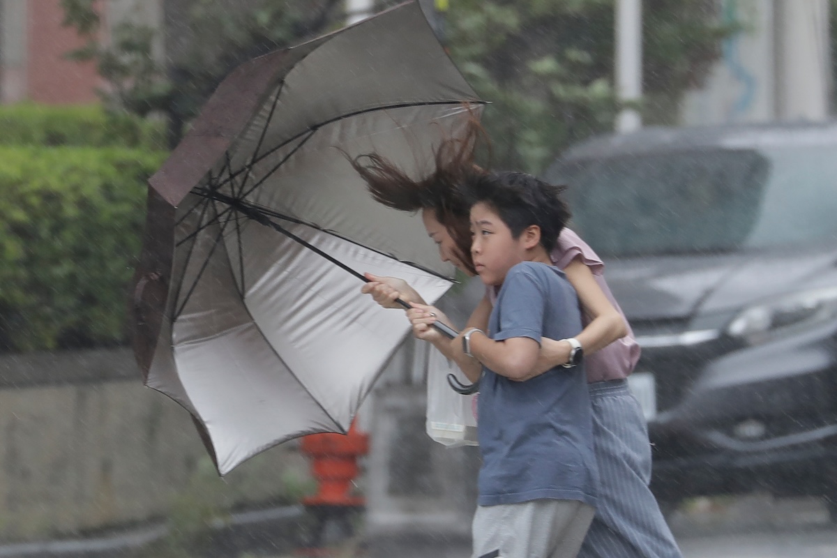 L’arrivo del tifone Bavi sta facendo evacuare quasi 2 milioni di persone nell’est della Cina