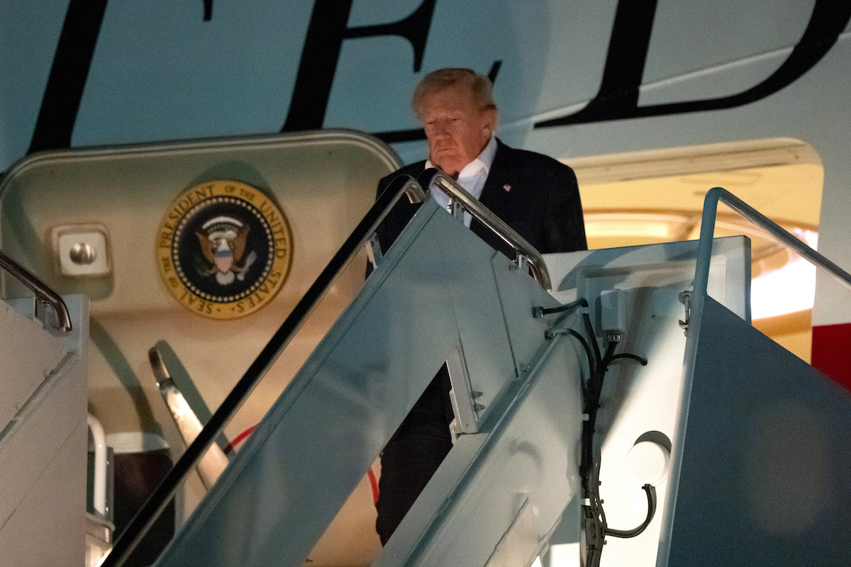 Trump ha citato in giudizio un gruppo di giornalisti del New York Times per un’inchiesta sul suo nuovo Air Force One