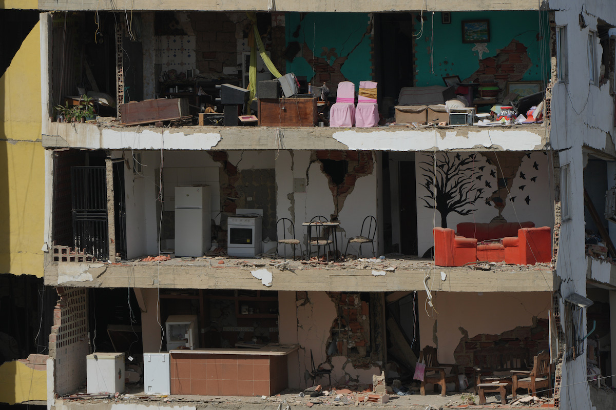 Il numero di persone morte nei terremoti in Venezuela è salito a 4.490
