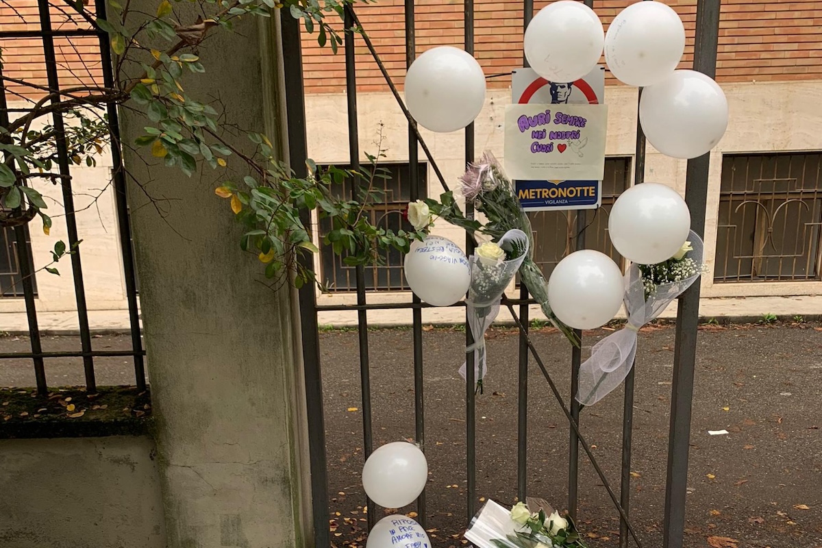 L’ex fidanzato di Aurora Tila, morta a 13 anni cadendo da un terrazzo nel 2024 a Piacenza, ha confessato di averla uccisa