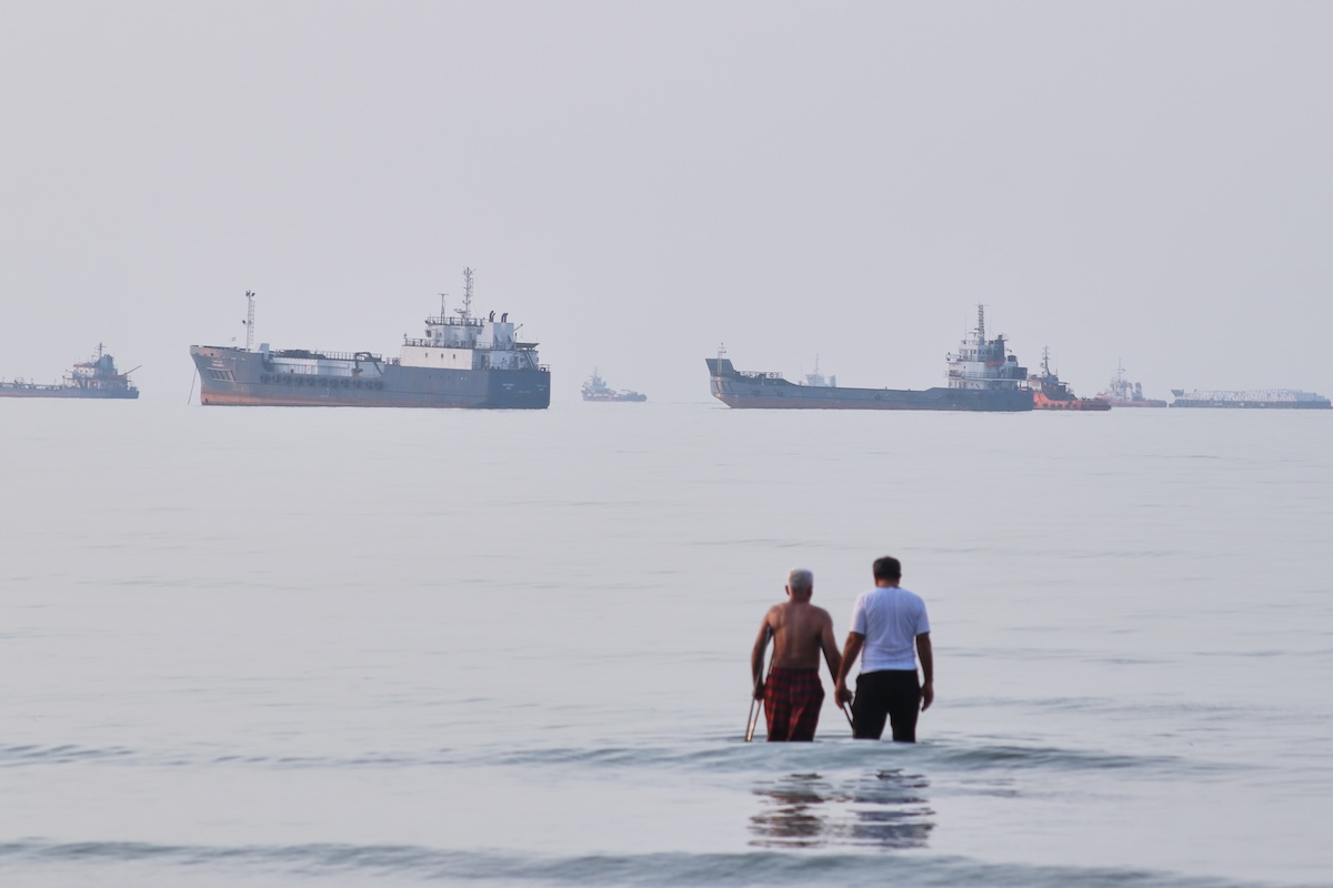 Gli Stati Uniti bloccheranno a loro volta lo stretto di Hormuz