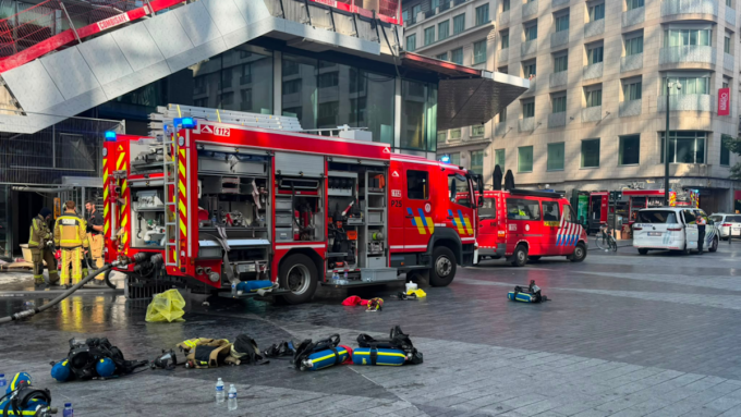 Diverse persone sono morte a causa di un incendio in un palazzo nel centro di Bruxelles