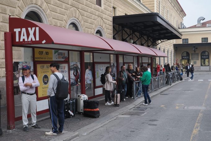 Un problema a un data center di Milano ha bloccato i taxi di Bologna e Torino
