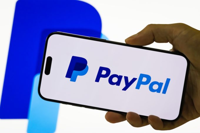 Stripe e Advent hanno fatto un’offerta congiunta per comprare la società di pagamenti digitali PayPal, scrivono i media del settore