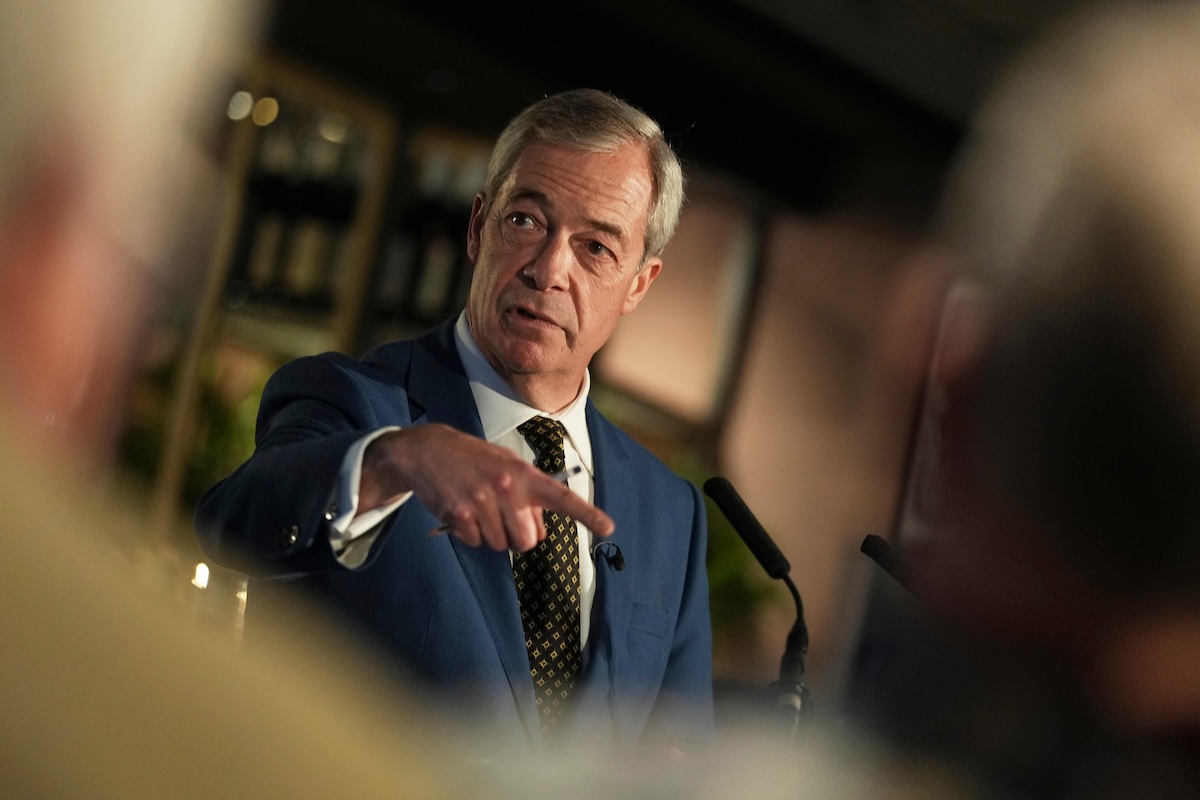 nigel farage ha preso molto male la sconfitta contro l8217argentina da Ilpost.it nigel farage ha preso molto male la sconfitta contro l8217argentina
