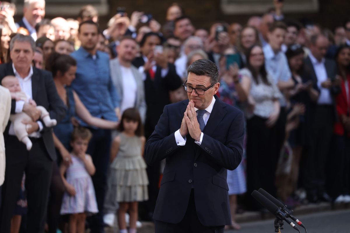 Andy Burnham è il nuovo primo ministro del Regno Unito