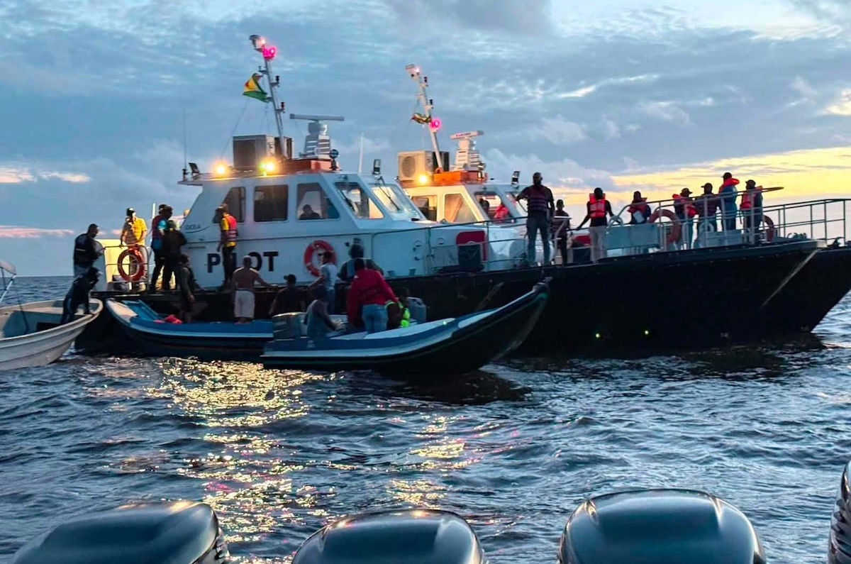 Sono stati recuperati i corpi di 27 persone morte nel naufragio di un traghetto avvenuto sabato in Guyana