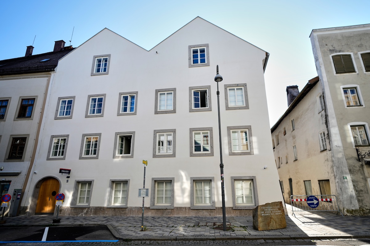 La casa natale di Hitler è infine diventata una stazione di polizia