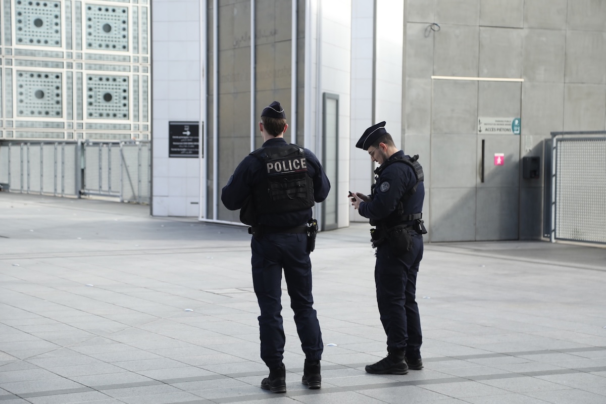 A Parigi è stato trovato morto Daniel Siad, agente di modelle accusato di traffico di esseri umani e vicino a Jeffrey Epstein