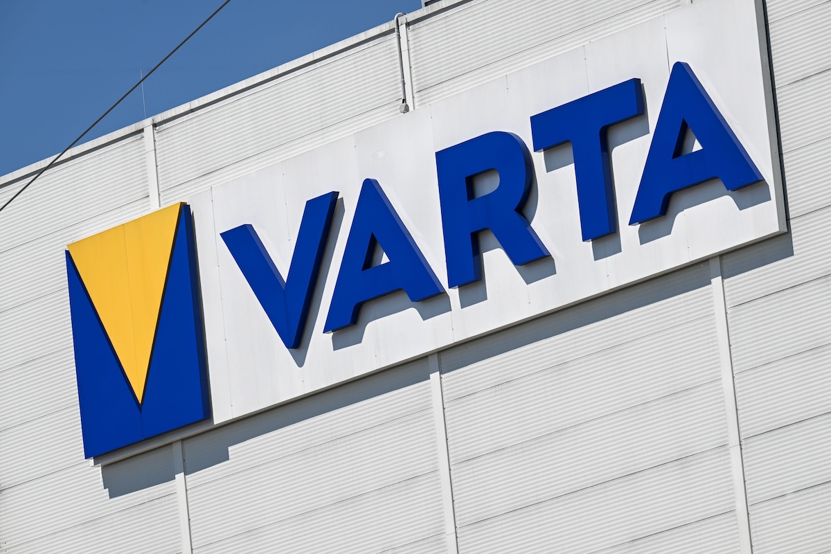 L'insegna di Varta nella sua sede di Ellwangen, Germania, 24 luglio 2026 (Marius Bulling/dpa)