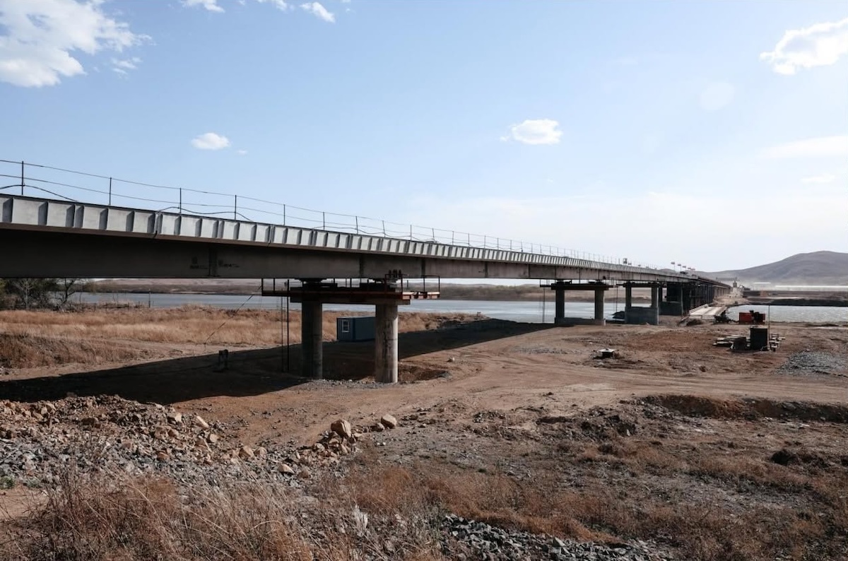 Il nuovo ponte in una foto diffusa lo scorso 21 aprile dal Ministero dei Trasporti russo sui social