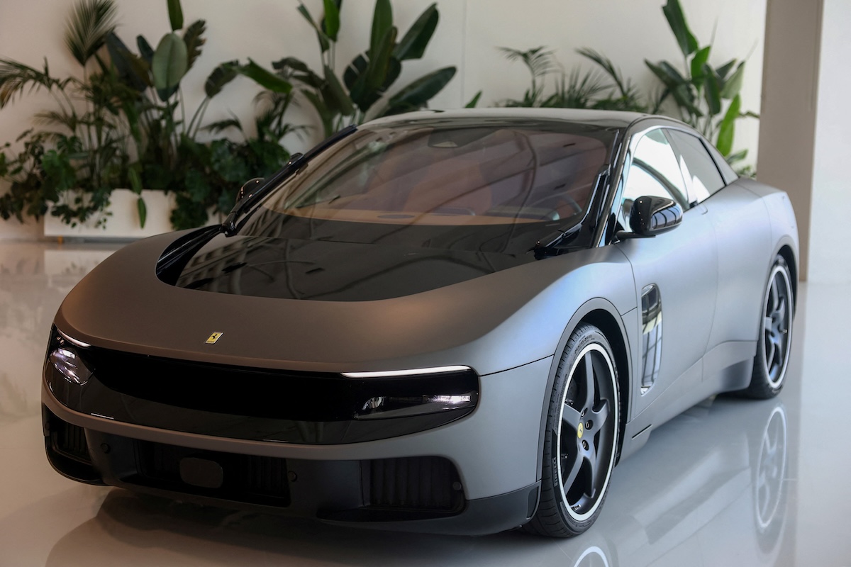 La Ferrari elettrica Luce ha già raggiunto gli obiettivi di vendita del 2026, secondo il Financial Times