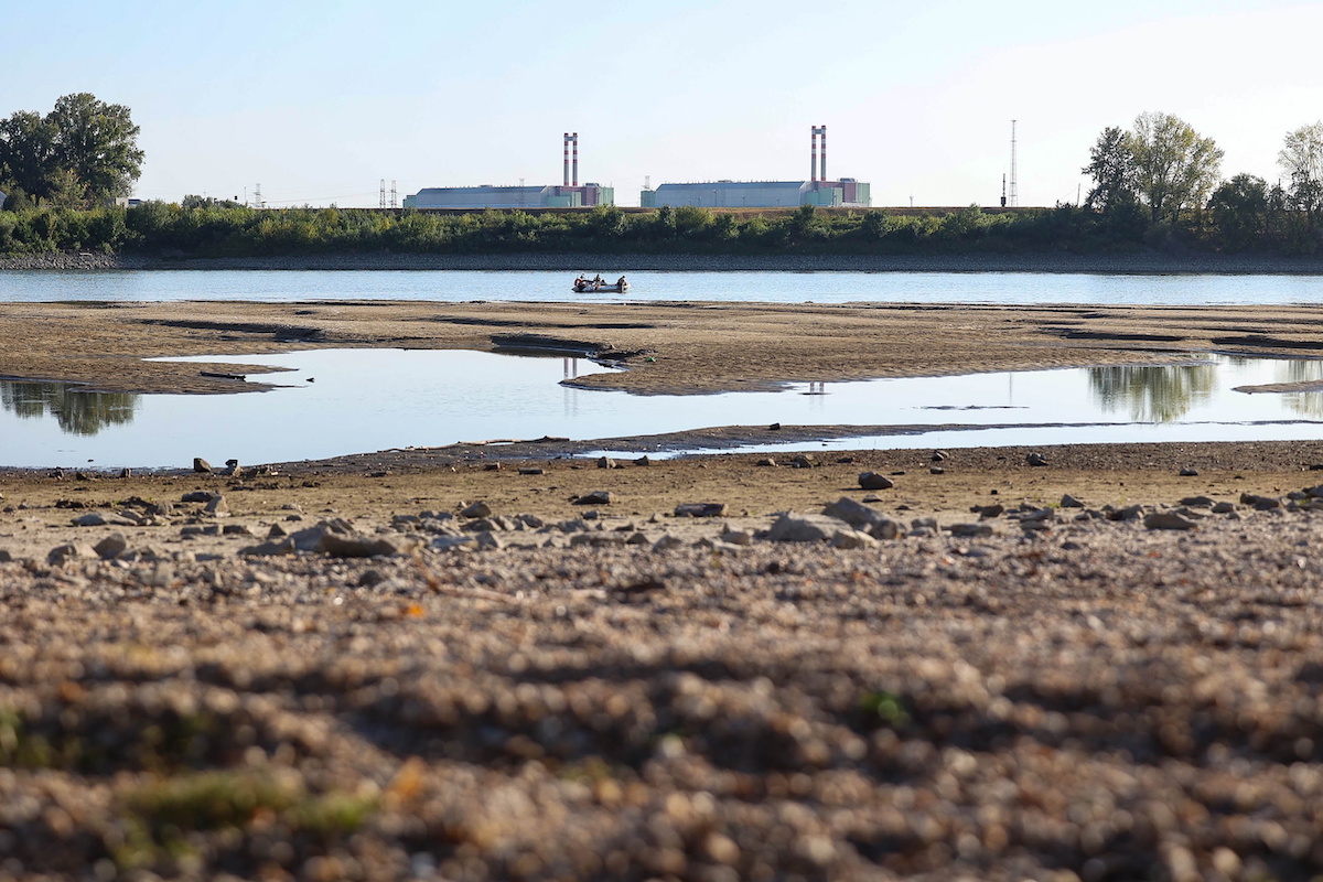 L’Ungheria ha dovuto spegnere la sua unica centrale nucleare a causa della siccità del fiume Danubio