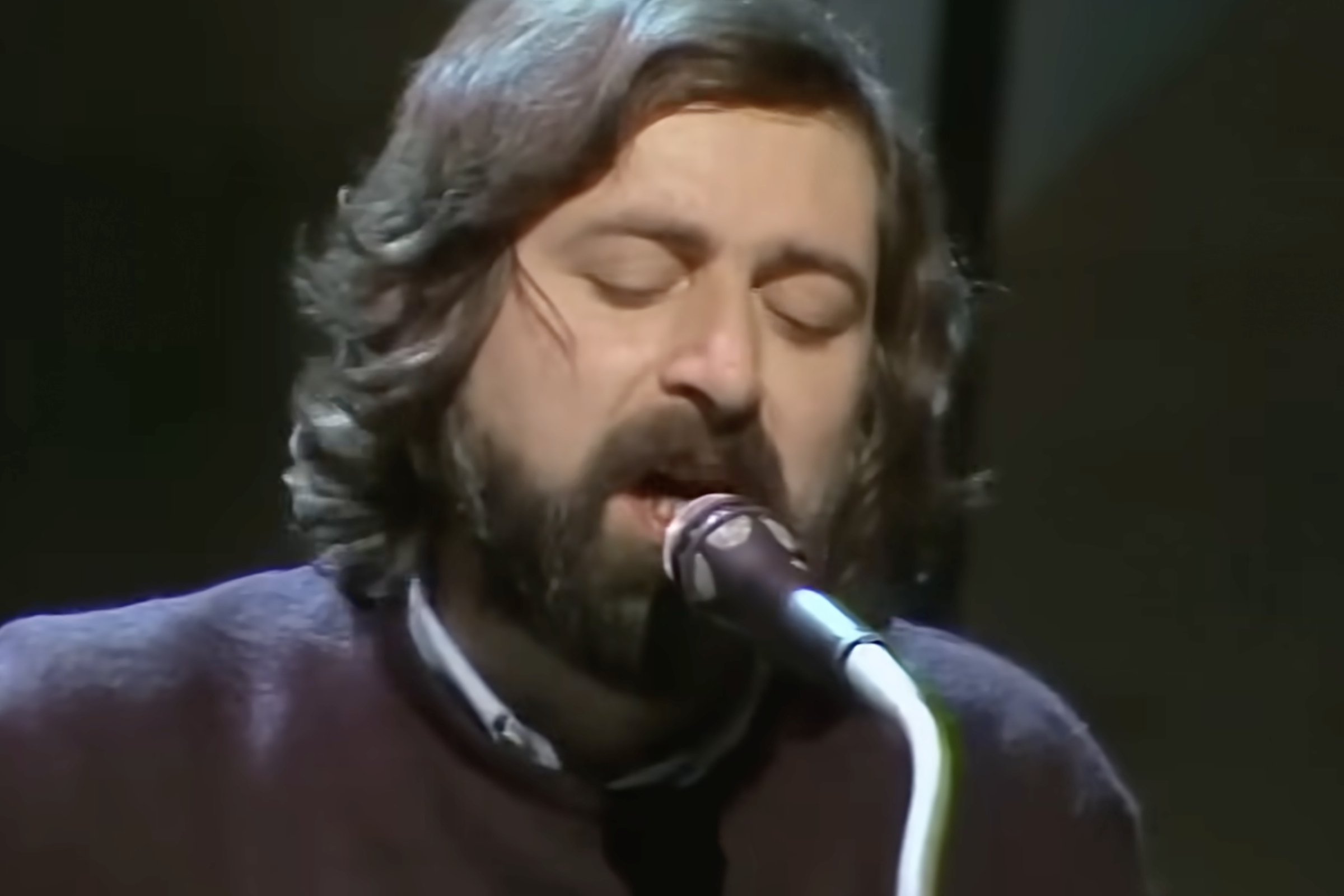Leggi l'articolo: La storia vera della “Locomotiva”, una delle canzoni più famose di Francesco Guccini