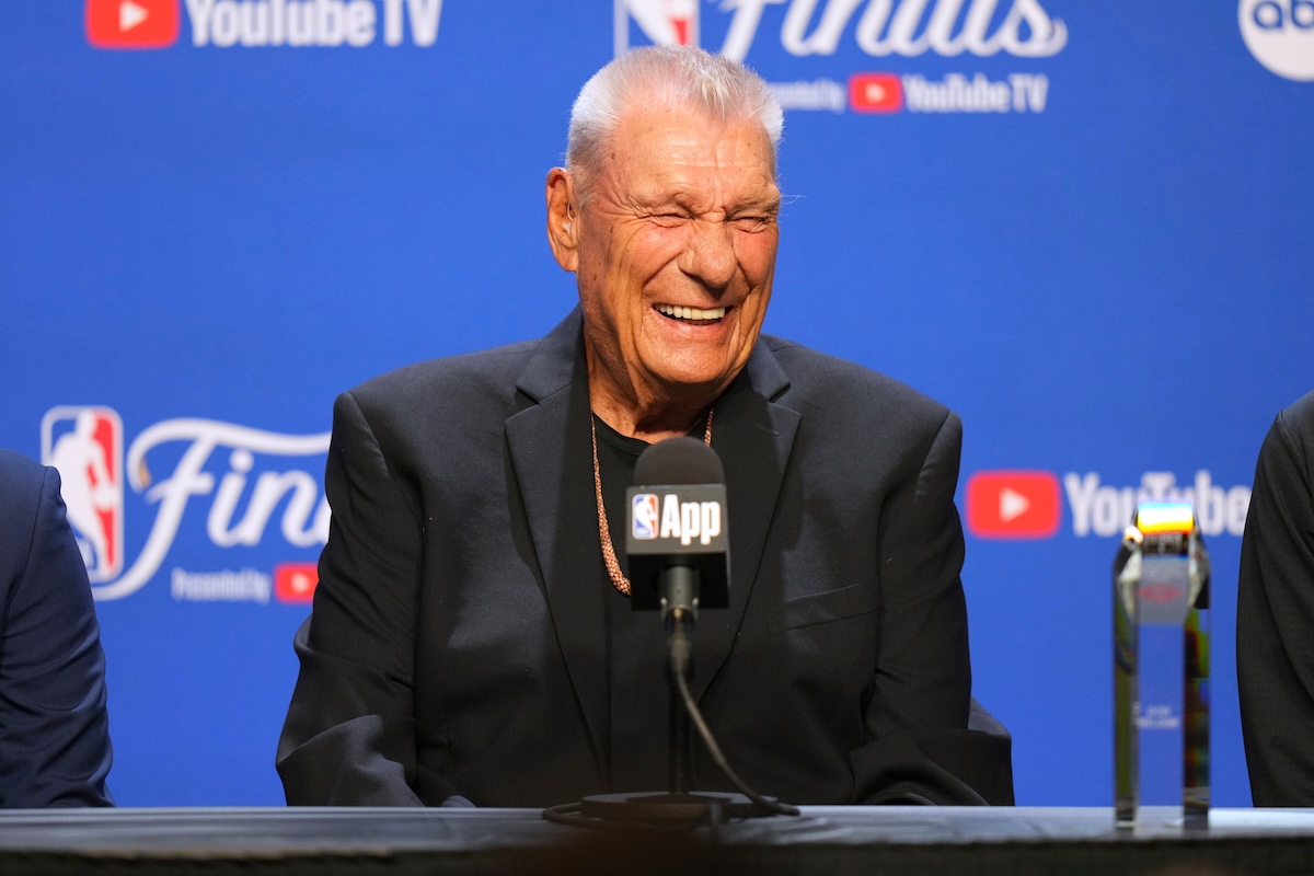 È morto a 86 anni Don Nelson, uno degli allenatori di pallacanestro ad aver vinto più partite in NBA