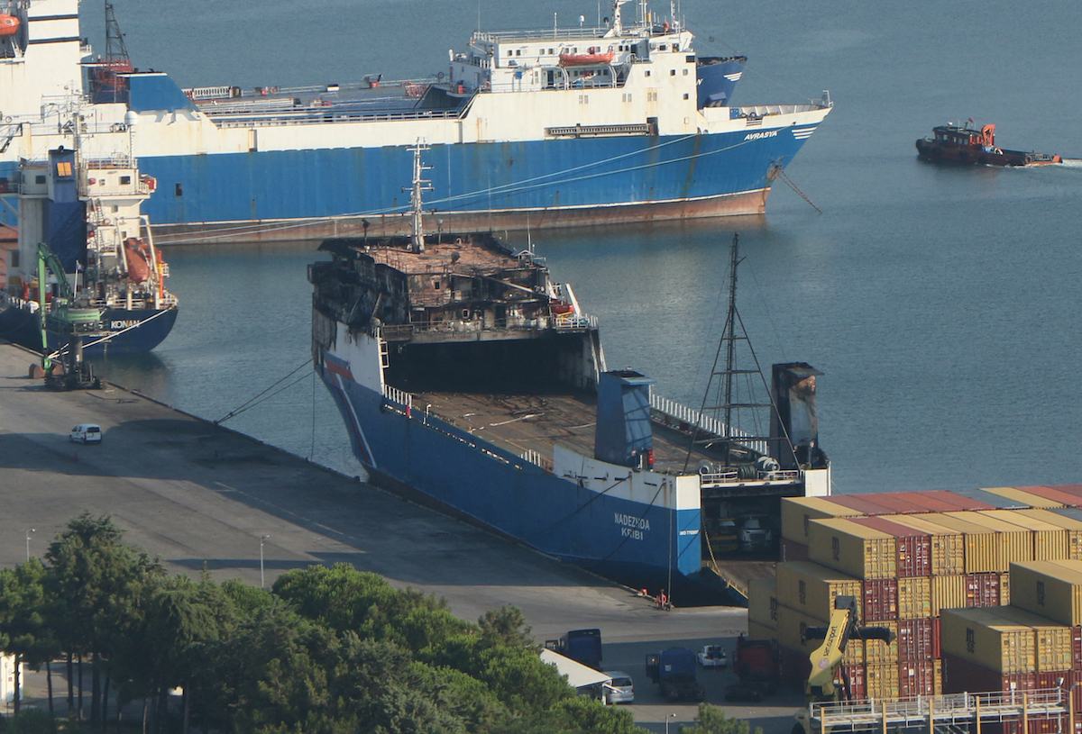 L’Ucraina ha colpito con missili e droni la base russa di Novorossiysk, nel mar Nero