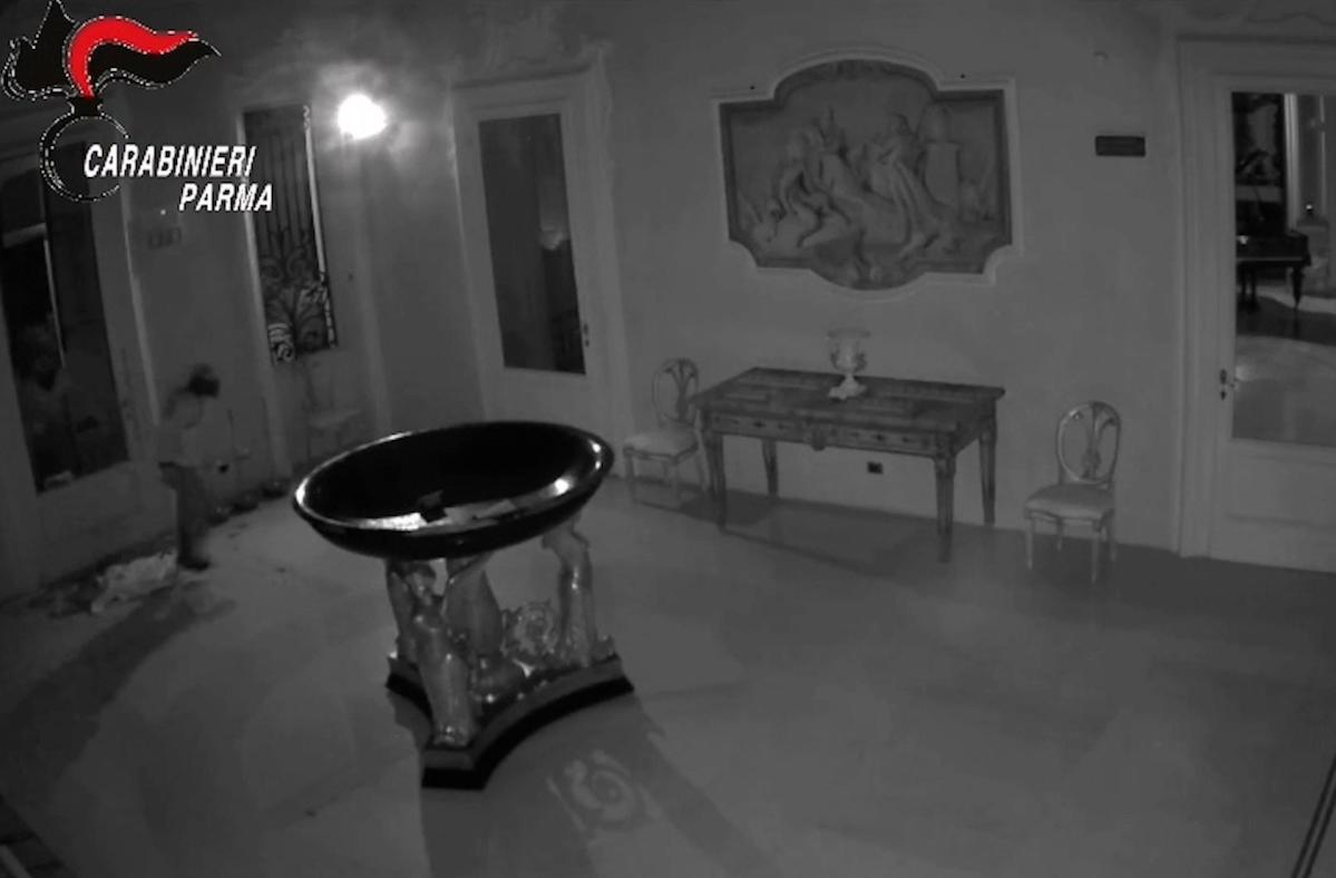 Sono stati recuperati i tre quadri da 9 milioni di euro rubati dalla Fondazione Magnani Rocca a marzo: c’è anche un video del furto