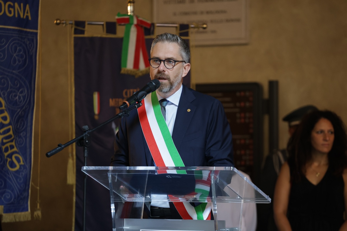 20 persone sono indagate per le minacce e i messaggi d’odio contro il sindaco di Bologna, Matteo Lepore