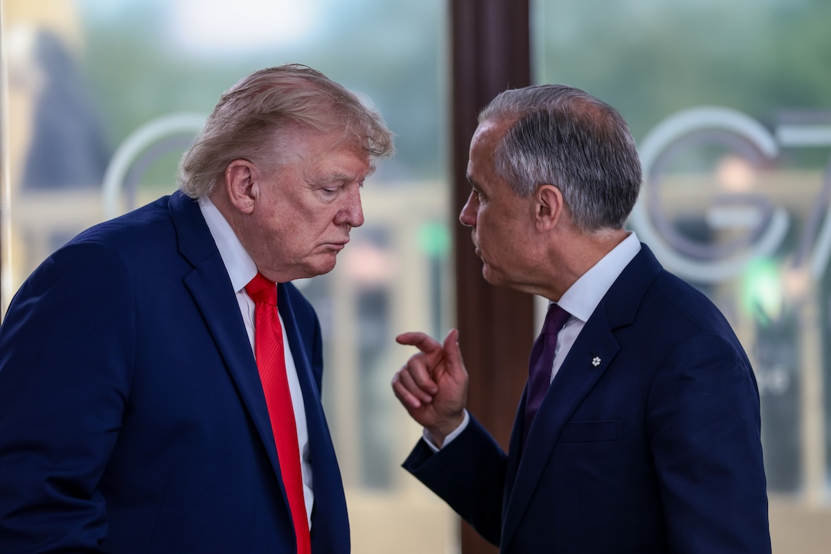 Trump ha posticipato di tre giorni l’entrata in vigore dei nuovi dazi sul Canada, dicendo che un accordo è vicino