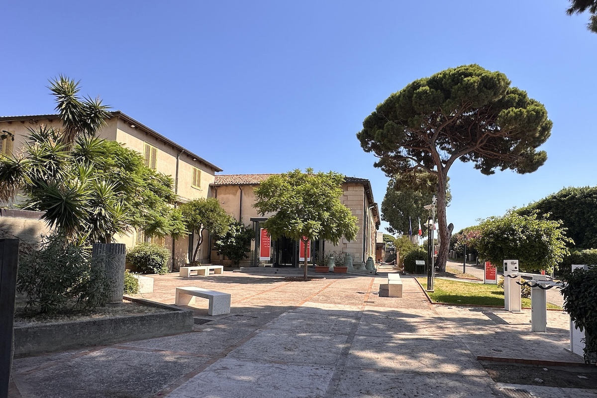 I custodi che erano in servizio nel museo dove sono stati rubati i quadri di Antonello da Messina saranno trasferiti