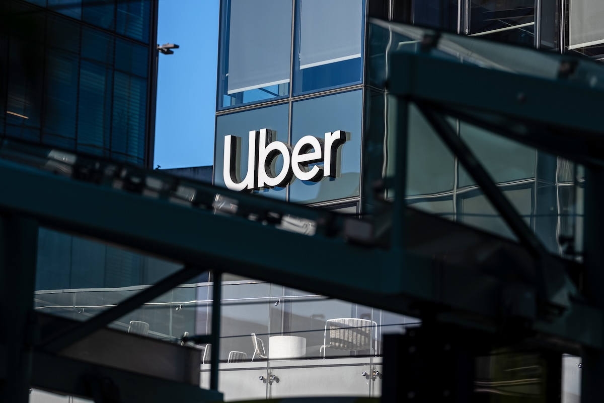 Uber ha ricevuto una multa da 825 milioni di euro nei Paesi Bassi per una violazione dei diritti dei conducenti