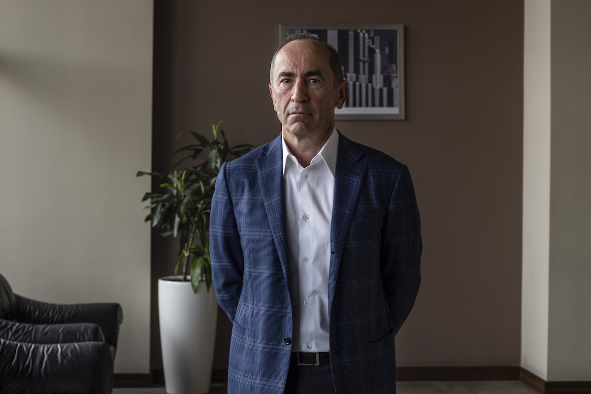 In Armenia è stato arrestato l’ex presidente Robert Kocharyan in un’indagine per corruzione