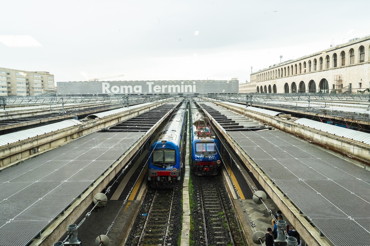 RFI ha accertato che nel 2024 non era stato solo un chiodo a bloccare i treni in mezza Italia