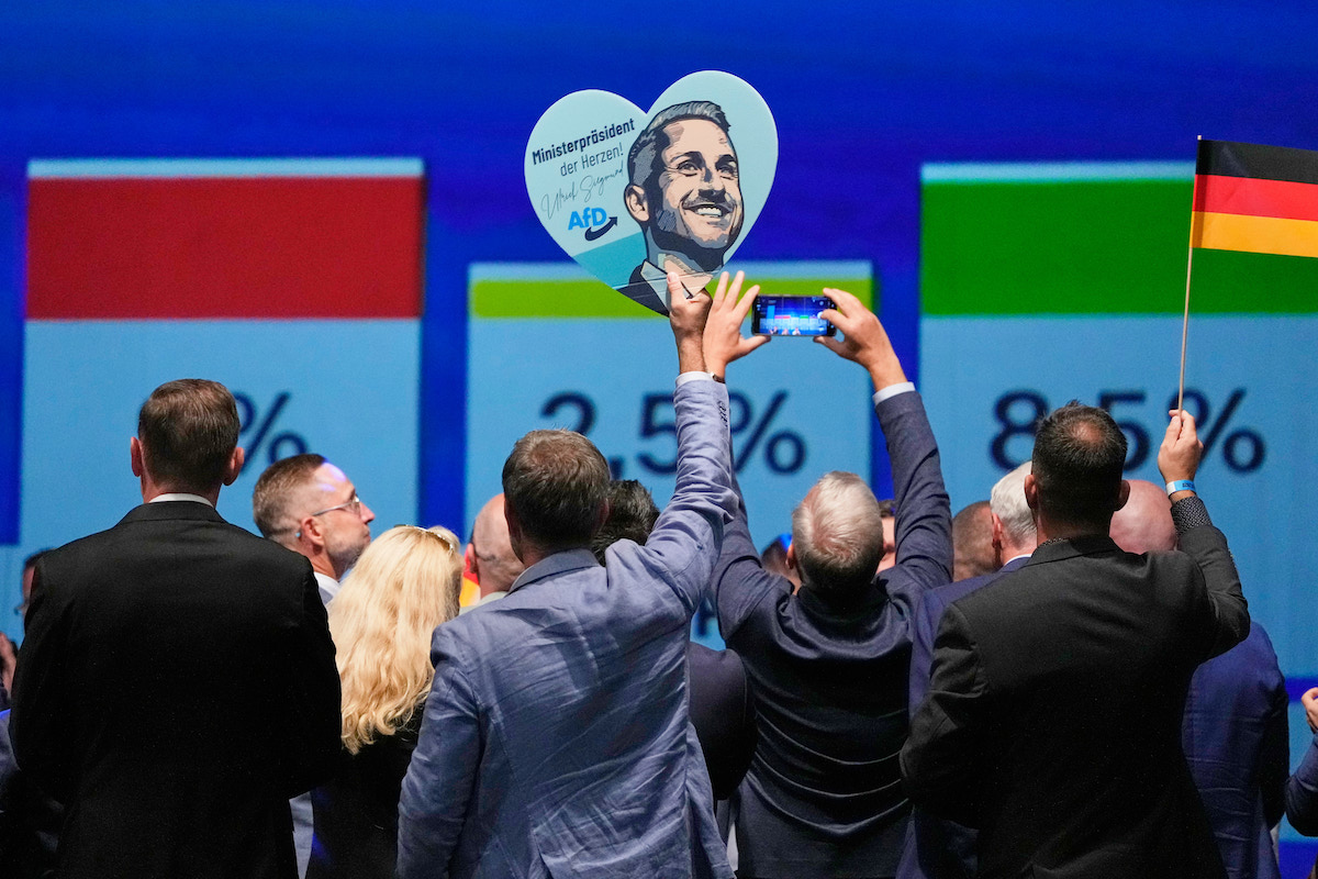 Nessuno scandalo è riuscito a fermare l’avanzata di AfD