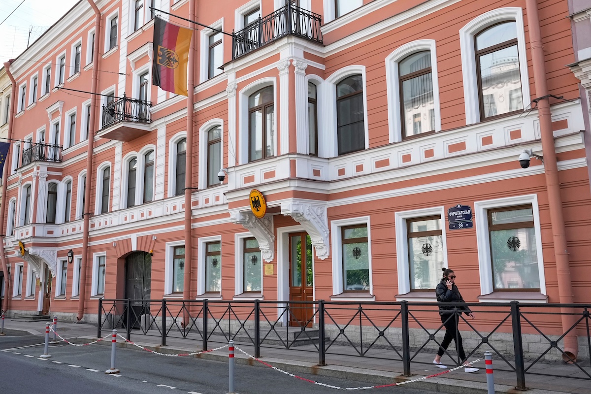 La Russia chiuderà il consolato tedesco a San Pietroburgo, in risposta alla chiusura di quello russo a Bonn, in Germania