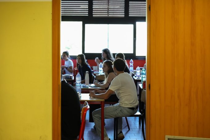 La soluzione del governo per il caldo nelle scuole non è una soluzione