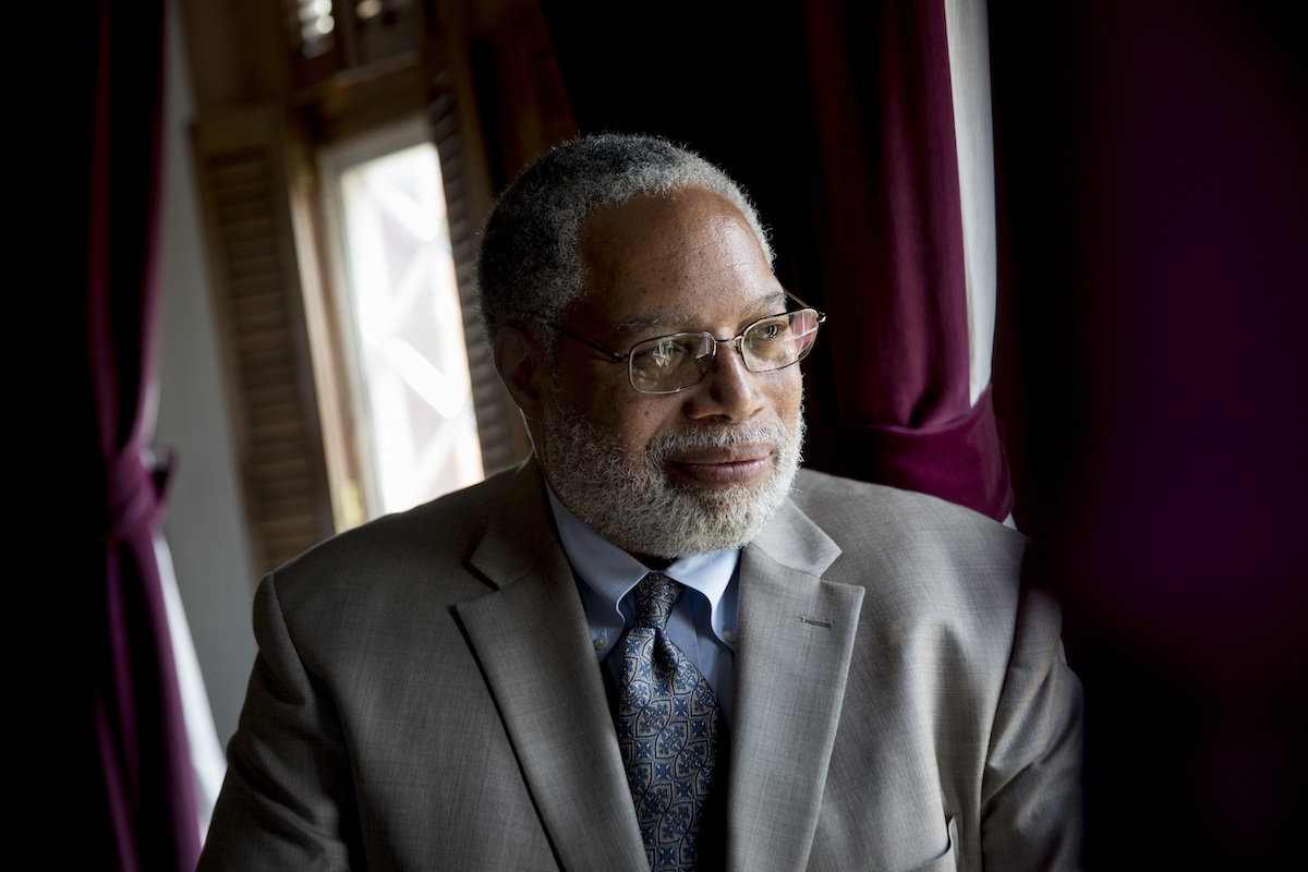 Lonnie Bunch, primo direttore afroamericano dello Smithsonian Institution, si dimetterà
