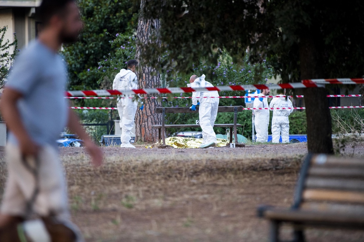 Sono state arrestate 7 persone per l’omicidio di Fabrizio “Diabolik” Piscitelli