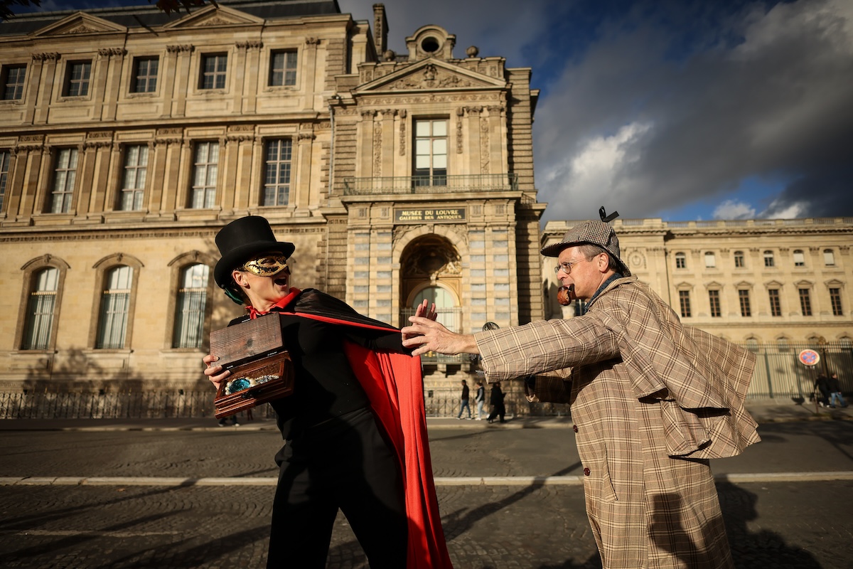 il furto al louvre ha ispirato molti ladri da Ilpost.it il furto al louvre ha ispirato molti ladri
