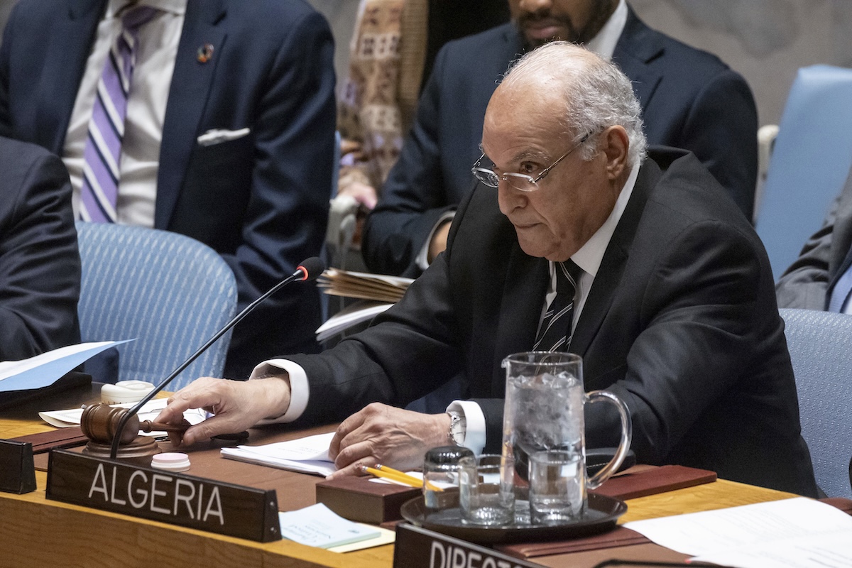 L’Algeria ha rotto le relazioni diplomatiche con gli Emirati Arabi Uniti, con cui i rapporti si erano deteriorati negli ultimi anni