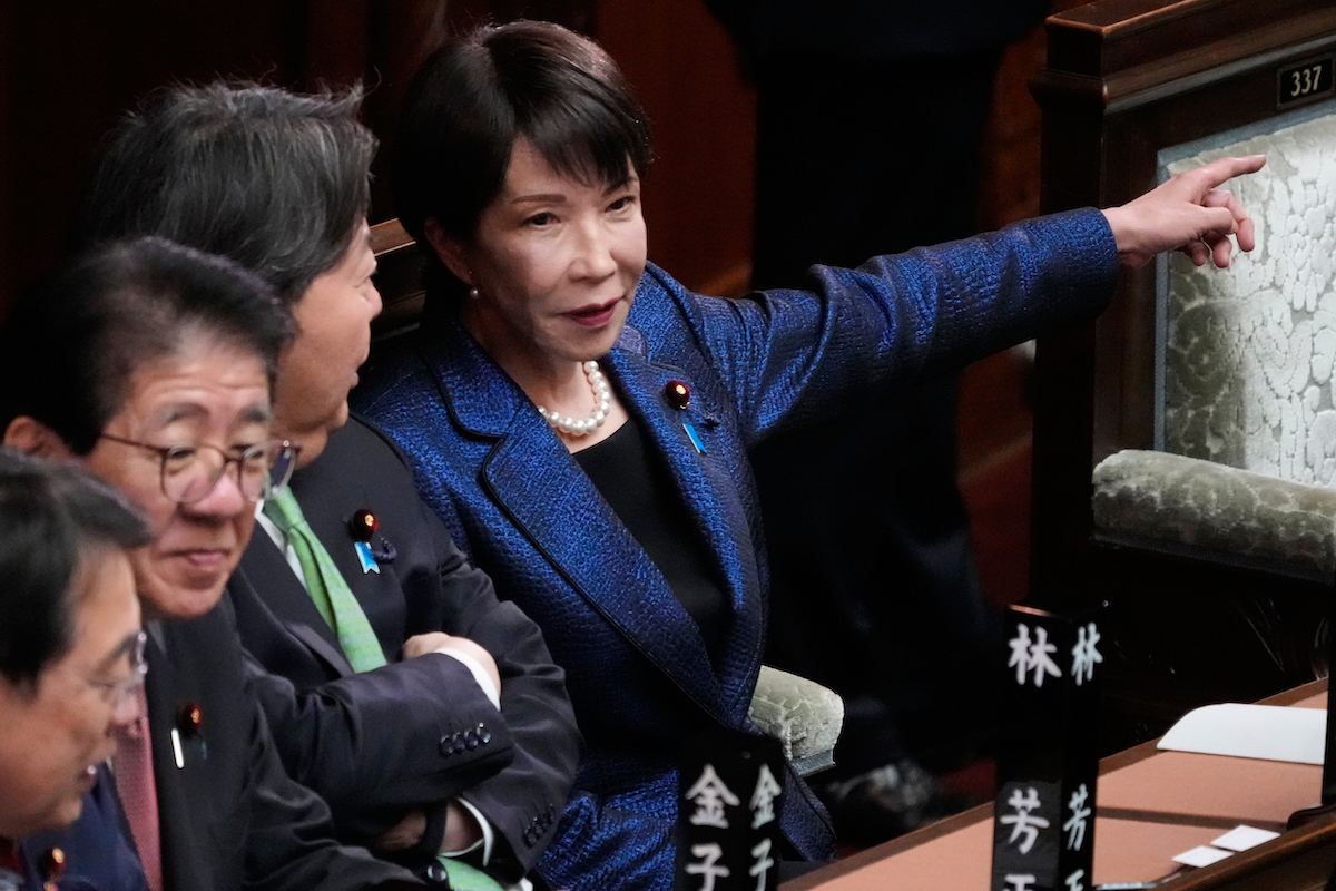 Sanae Takaichi, febbraio 2026 (AP Photo/Eugene Hoshiko)