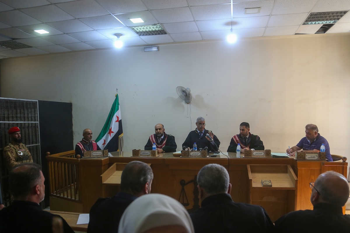 In Siria sono state emesse le prime condanne per gli scontri del 2025 tra assadisti e nuovo governo, in cui vennero uccisi centinaia...