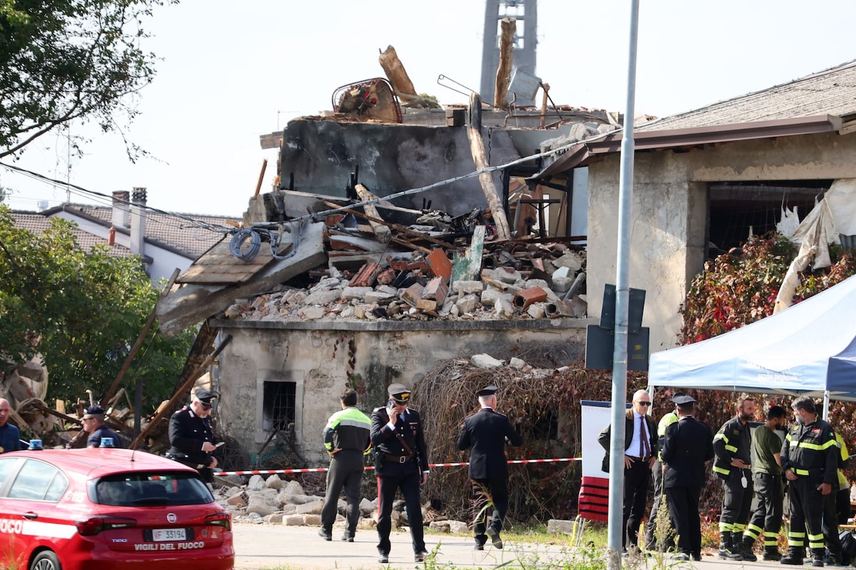 I fratelli Ramponi sono stati rinviati a giudizio per l’esplosione nella loro casa di Castel d’Azzano in cui furono uccisi tre carabinieri