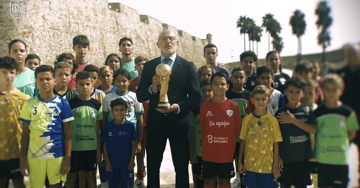 Leggi l'articolo: La nazionale spagnola di calcio ha annunciato le convocazioni con un messaggio di sostegno a Ceuta